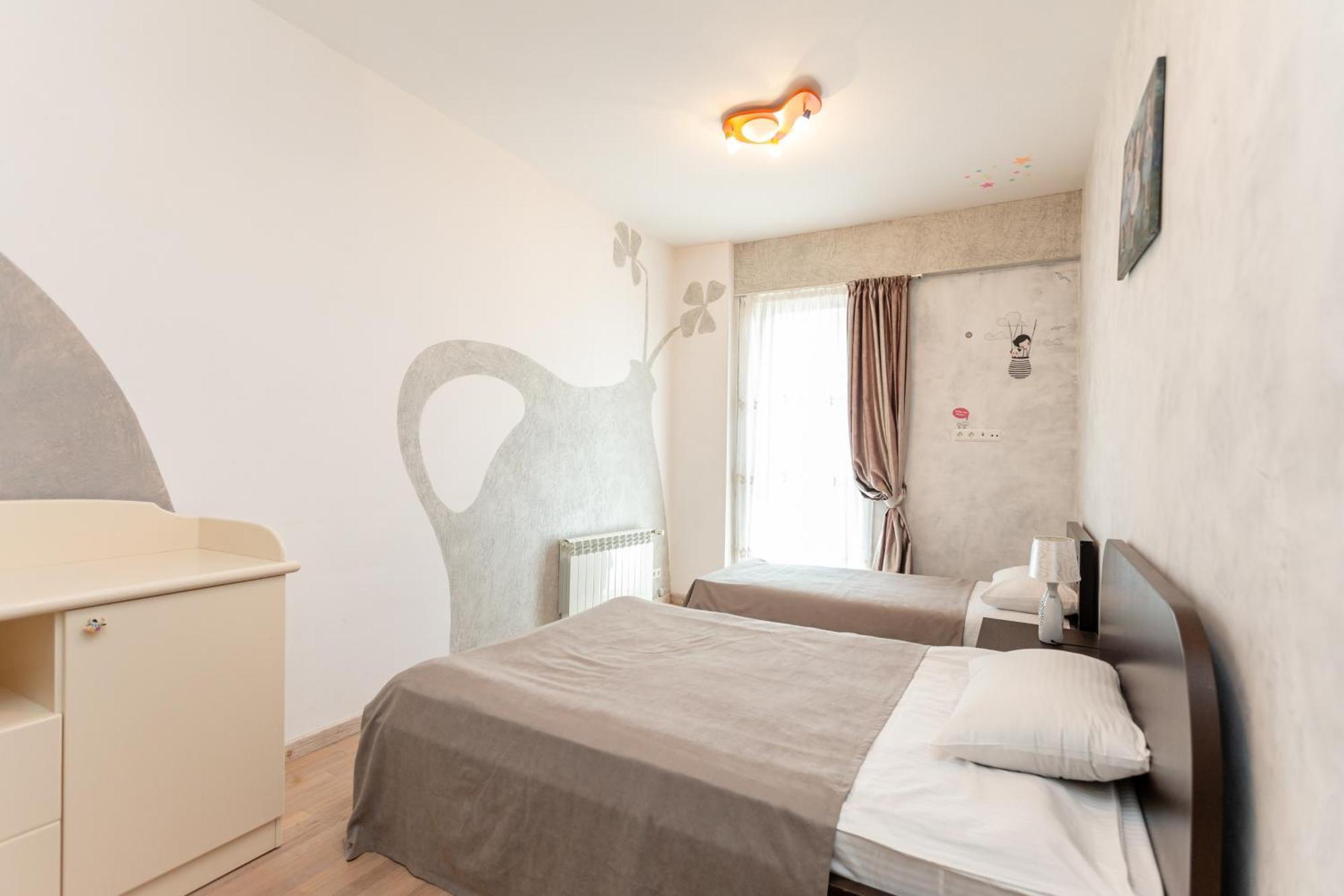 Serviced Apartment On Rustaveli Avenue 9 Tbilisi Exterior photo